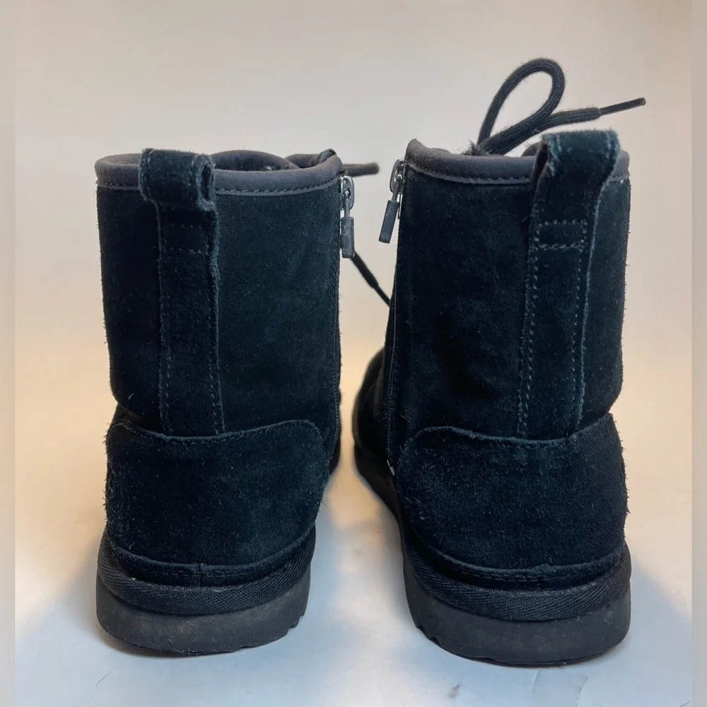 UGG Women’s Neumel High Boots‎ Size 6